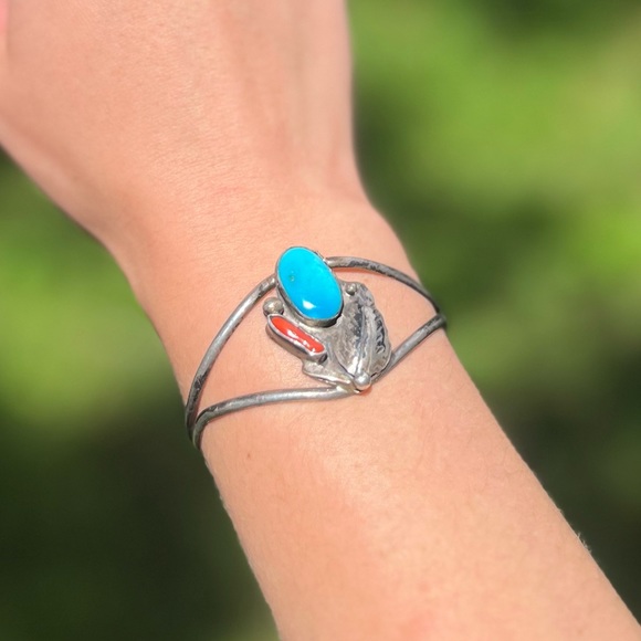 Vintage Red Coral & Turquoise Sterling Silver Cuff - Picture 8 of 16
